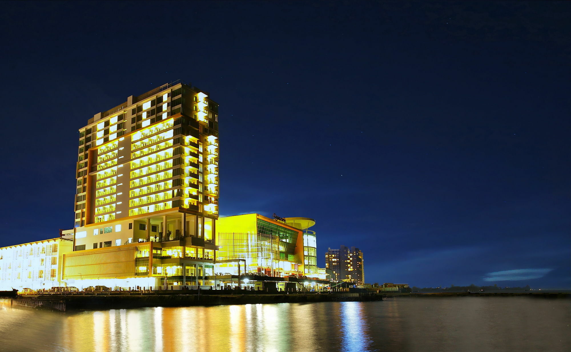 Swiss-Belhotel Balikpapan Exterior photo